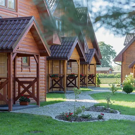 بيت للعطل Bursztynek Zadaszony I Podgrzewany Basen - 3 Sypialnie 6-8 Osob