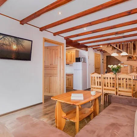 بيت للعطل Bursztynek Zadaszony I Podgrzewany Basen - 3 Sypialnie 6-8 Osob *