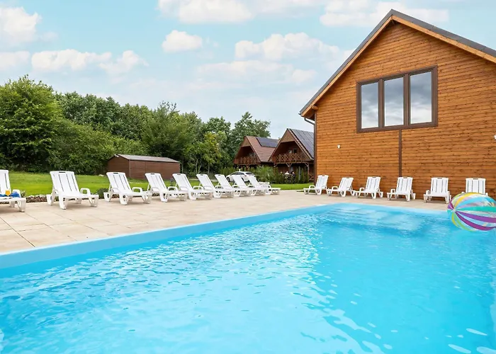 Bursztynek Zadaszony I Podgrzewany Basen - 3 Sypialnie 6-8 Osob 펜션 *