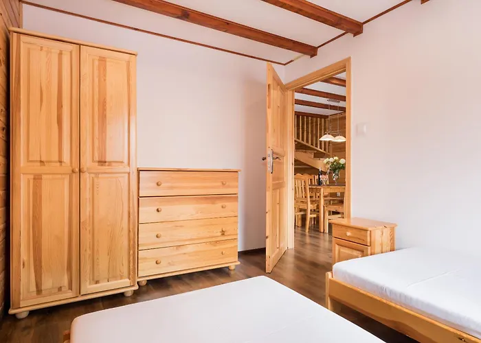 Bursztynek Zadaszony I Podgrzewany Basen - 3 Sypialnie 6-8 Osob 펜션 *