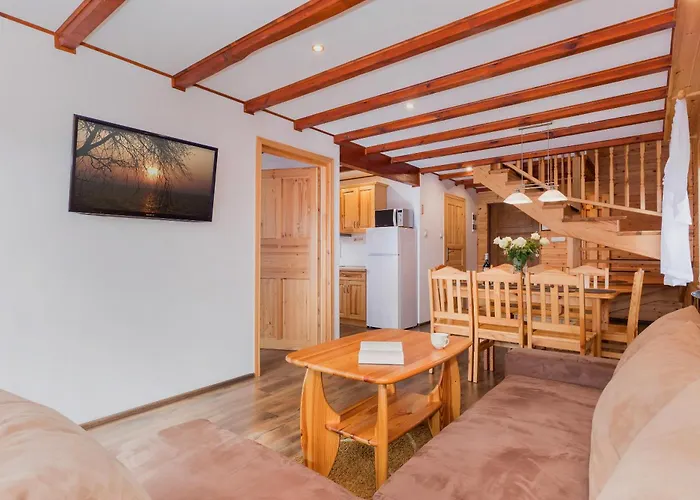 펜션 Bursztynek Zadaszony I Podgrzewany Basen - 3 Sypialnie 6-8 Osob *