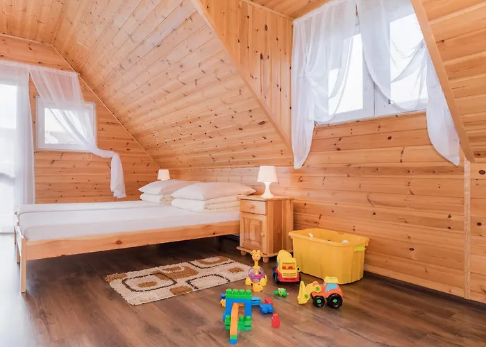 펜션 Bursztynek Zadaszony I Podgrzewany Basen - 3 Sypialnie 6-8 Osob *